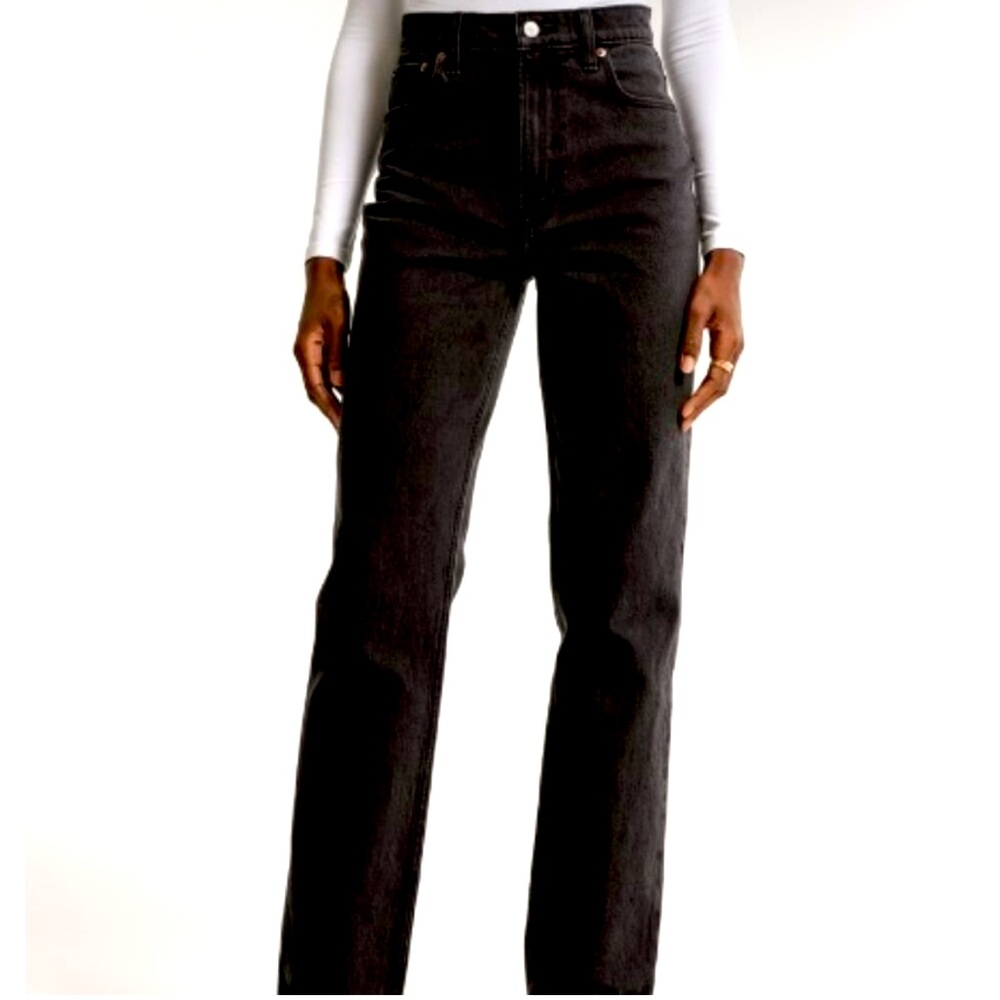 NEW WITH TAGS 
90s straight ultra high rise Abercrombie jeans